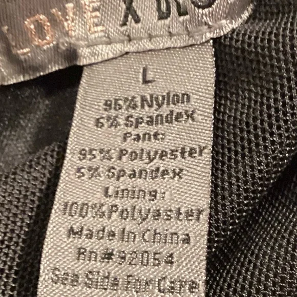 - Love X Design Black Jumpsuit NWT - M - Picture 4 of 15